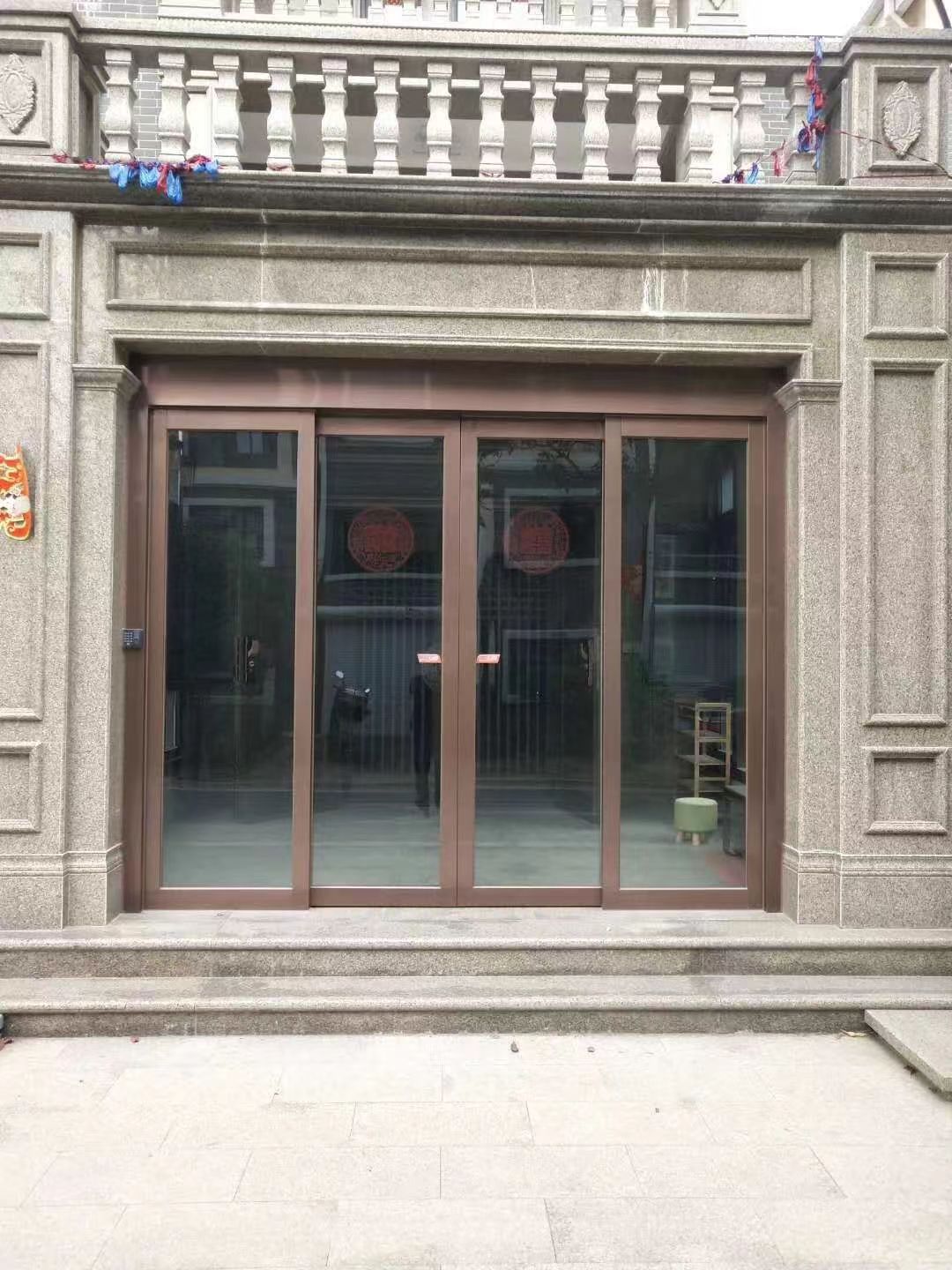 六合区玻璃伸缩门